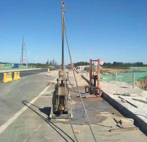 桥东公路高聚物注浆加固